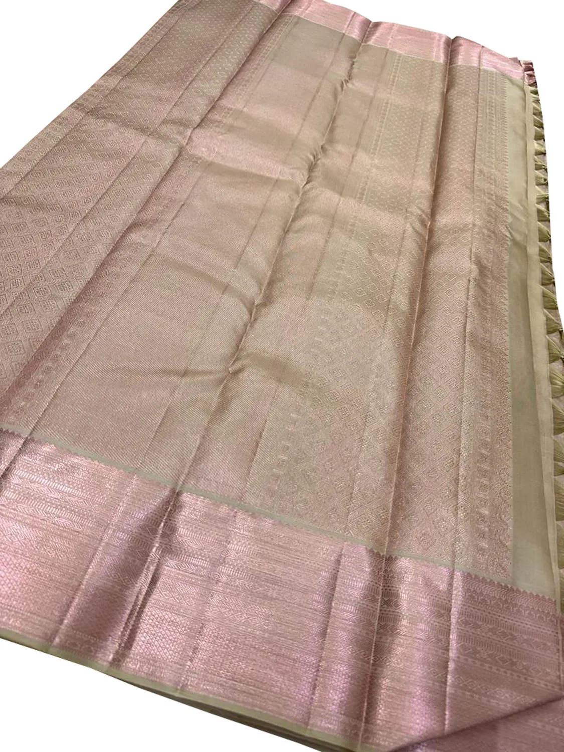 Elegant Green Kanjeevaram Handloom Pure Silk Saree