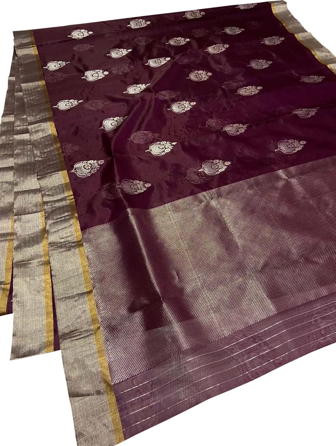 Exquisite Purple Chanderi Silk Saree - Handloom Beauty