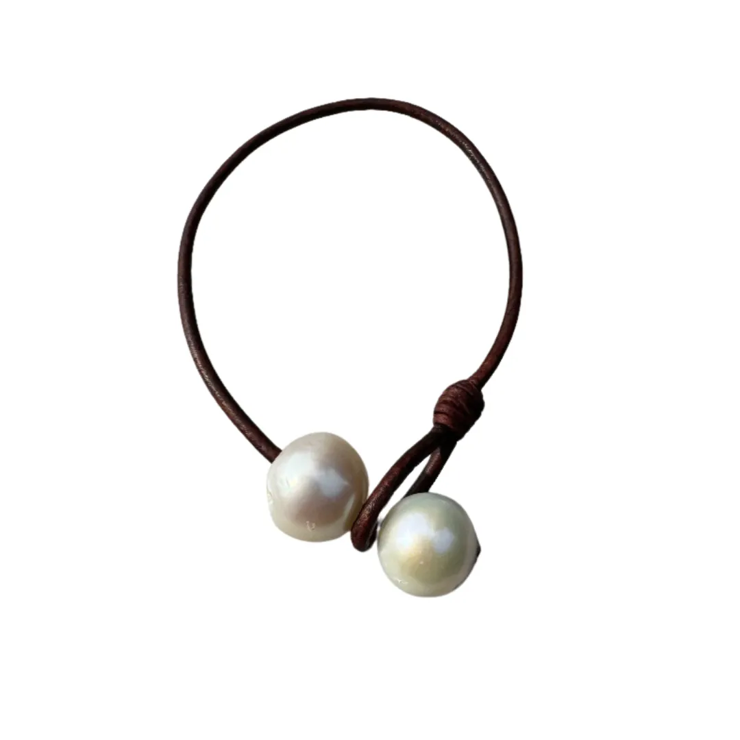 Purity Pearl Bracelet