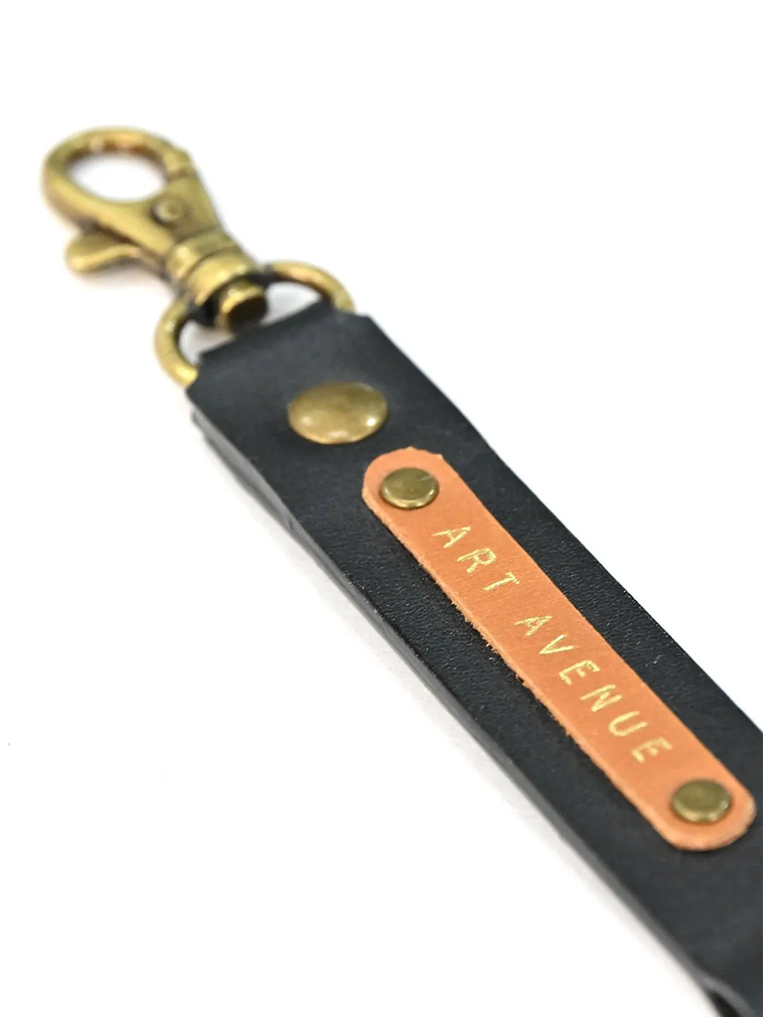 STYLISH LEATHER KEYCHAIN 3